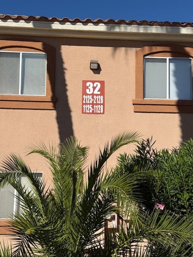 Building Photo - 2-BEDROOM, COND IN LAS VEGAS