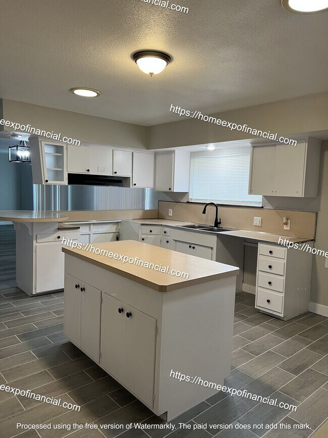 Building Photo - Nice Home For Rent