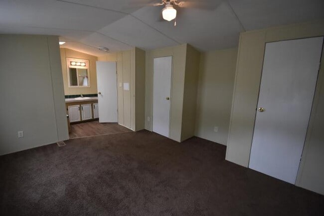 Building Photo - 3 bedroom in Goldsboro NC 27530