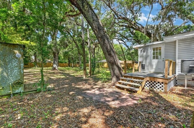 Building Photo - 12 Dawson Dr