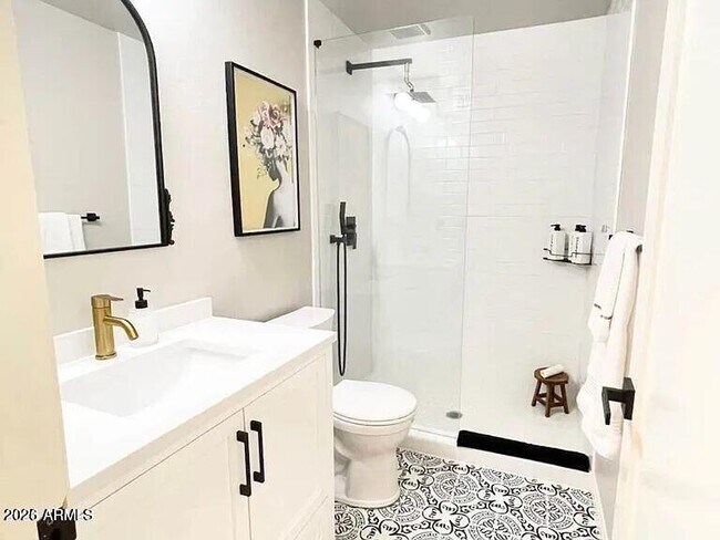 Building Photo - 4338 N Parkway Ave