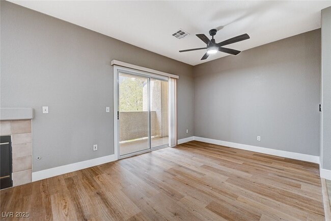 Building Photo - 855 N Stephanie St