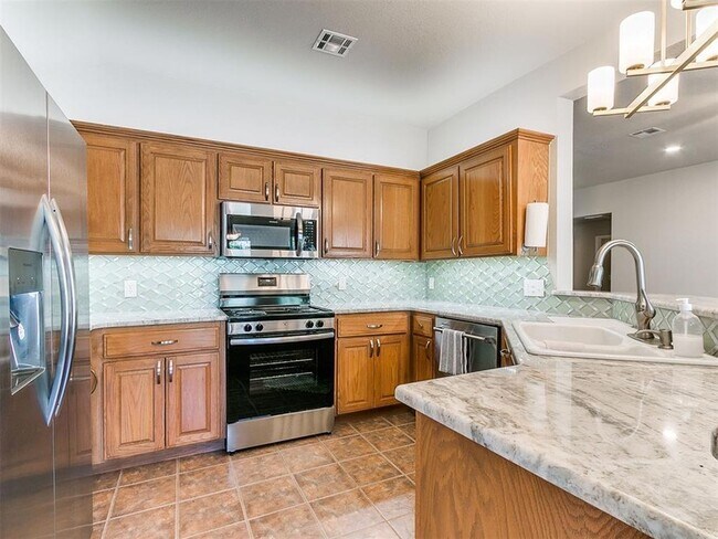 Building Photo - 1305 Melisa Dr