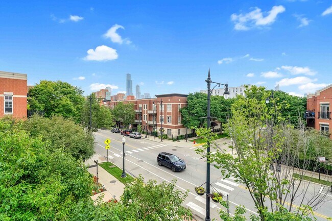 Building Photo - 1406 S Halsted St