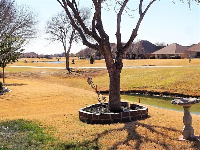 Building Photo - 9308 Orangewood Trail
