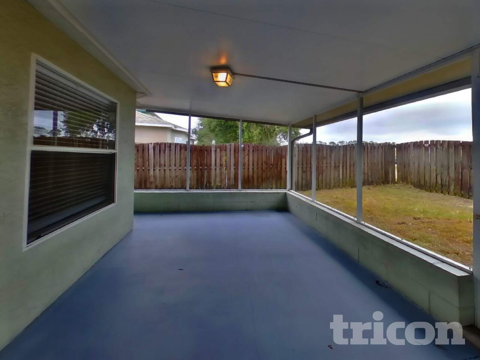 Building Photo - 10435 Blackmore Dr