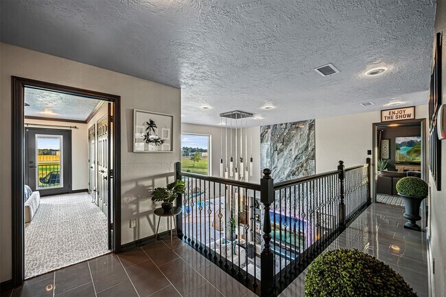 Building Photo - 12345 White Oak Point