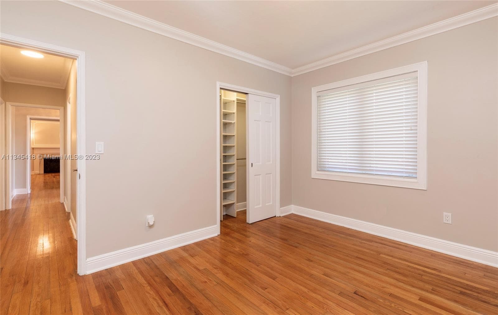 Building Photo - 1350 Mendavia Ave