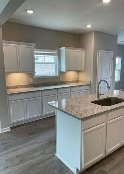 Building Photo - 737 Rex Dr