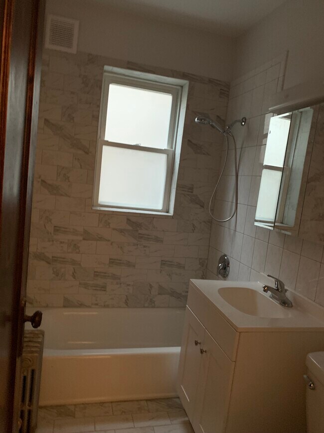 new bathroom - 3806 W Cornelia Ave