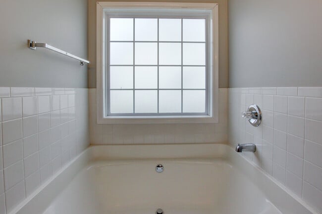 Building Photo - 3696 S Naples Ct