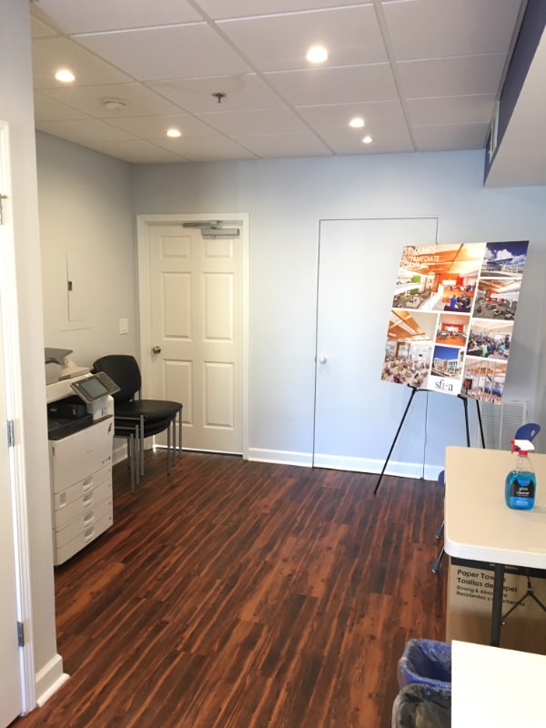 Building Photo - 981 Hackler St