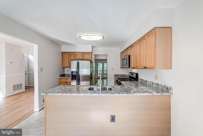 Building Photo - 7208 Burton Hill Ct