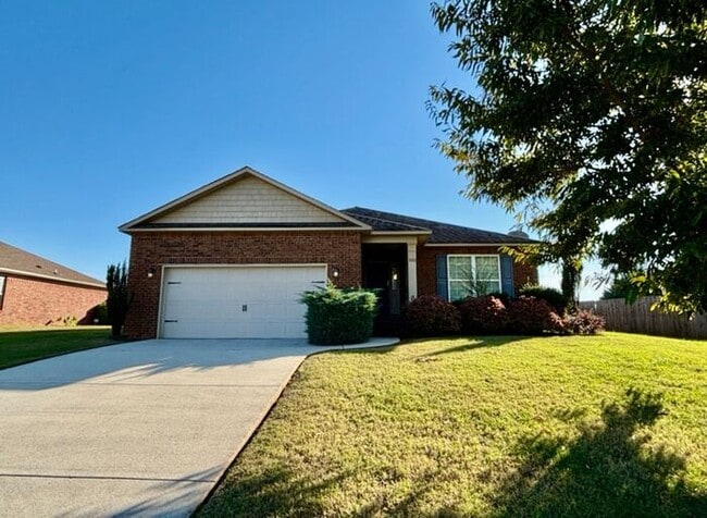 Primary Photo - Settle In by the End of December—Apply Now!