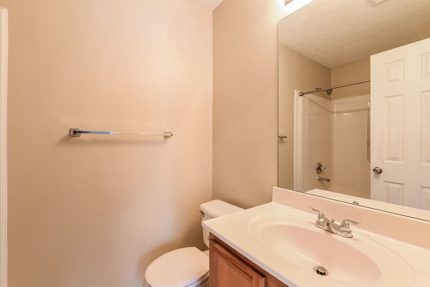Building Photo - 4832 Hairston Park Square