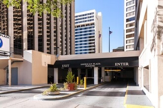 Building Photo - 44 W Broadway