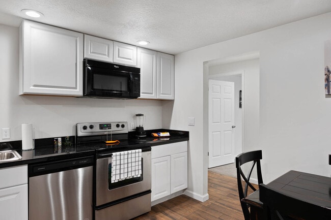 Building Photo - 6216 Teton Pk Dr