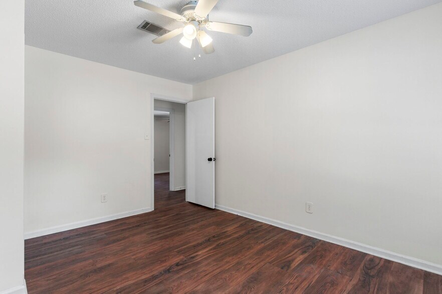 3rd Bedroom - 11220 Bainbridge Dr