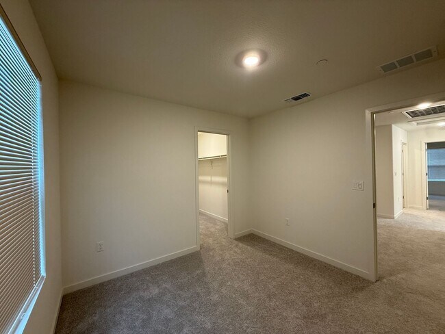 Building Photo - New Build