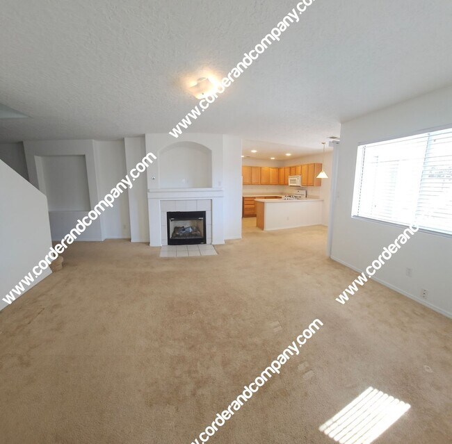 Building Photo - Wonderful 4 Bedroom, 3 Bathroom, 1 Car Gar...