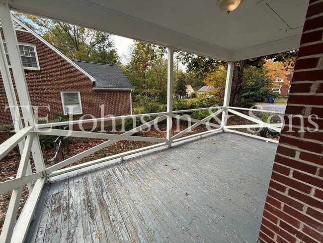 Building Photo - Charming Home with Character and Modern Comfort