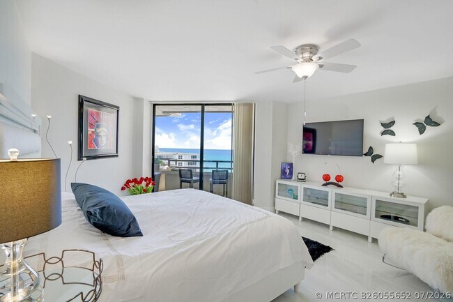 Building Photo - 3560 S Ocean Blvd