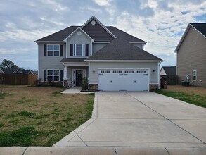 Building Photo - 4 Bedroom 2.5 Bath unfurnished home in Nautical Reach Neighborhood