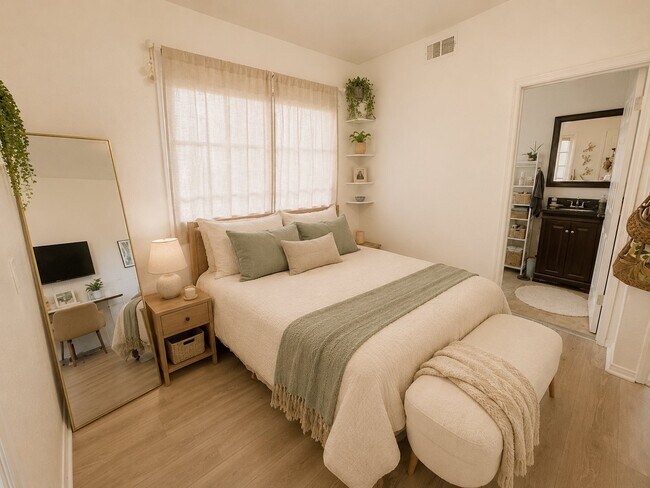 Building Photo - 4862 Santa Cruz Ave