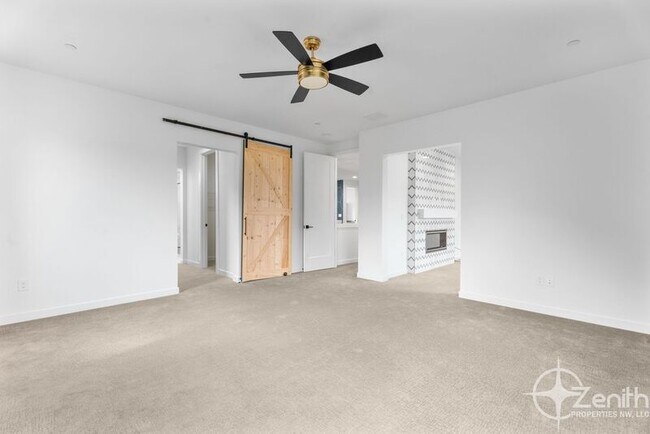 Building Photo - 990 W Magnolia Loop