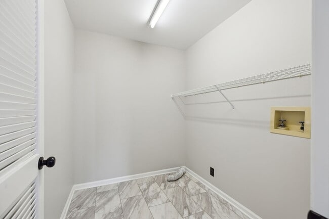 Building Photo - 184 Crestfield Pl