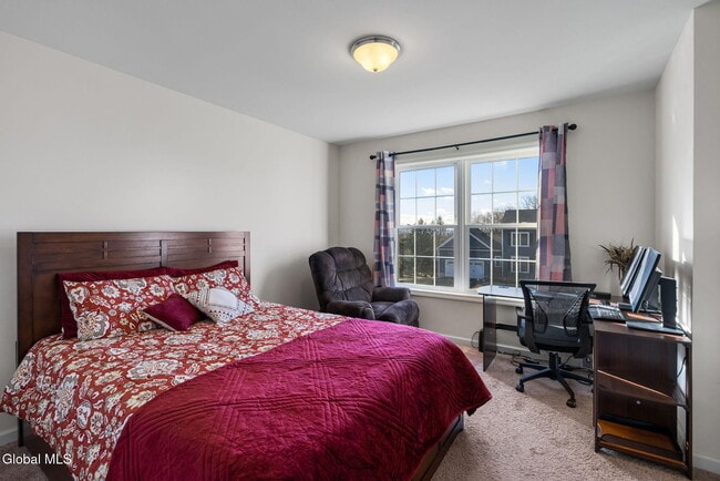 Building Photo - 2 Birch Ct