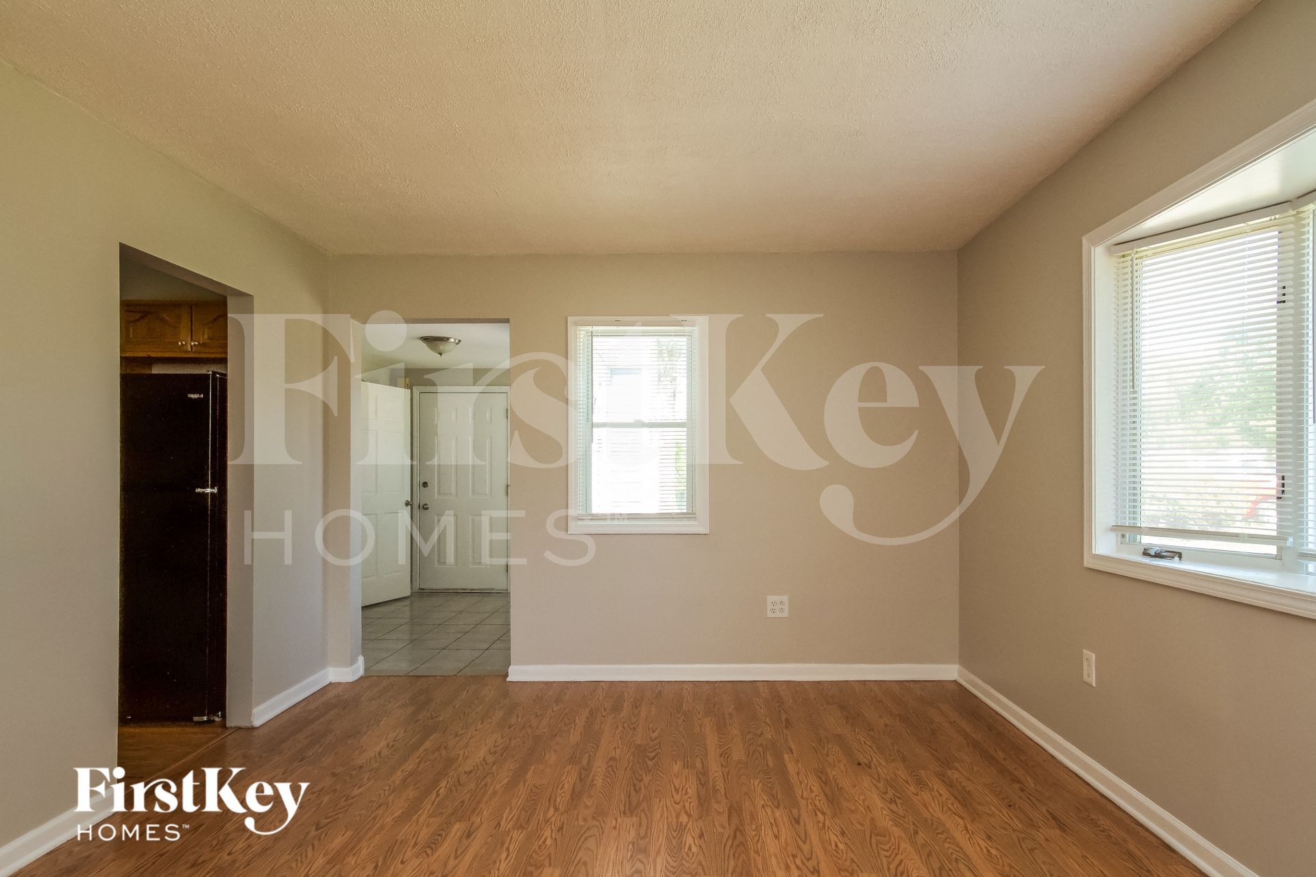 Building Photo - 201 W 10th St