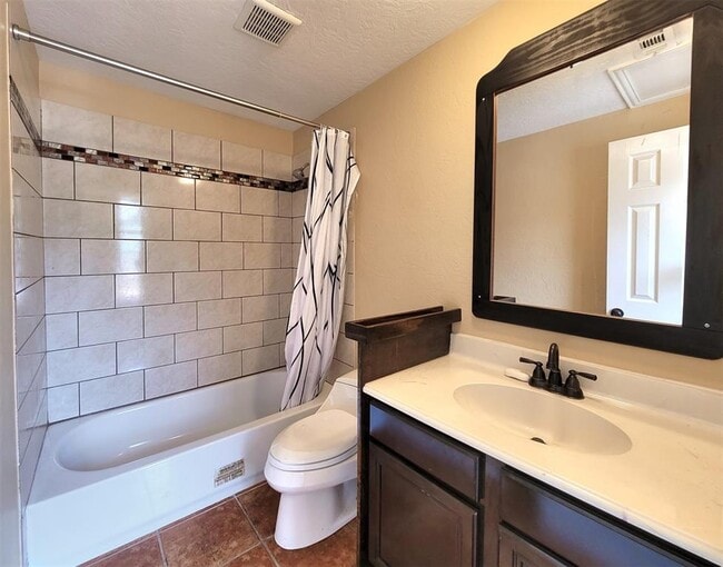 Building Photo - 1604 Scroggins Ln
