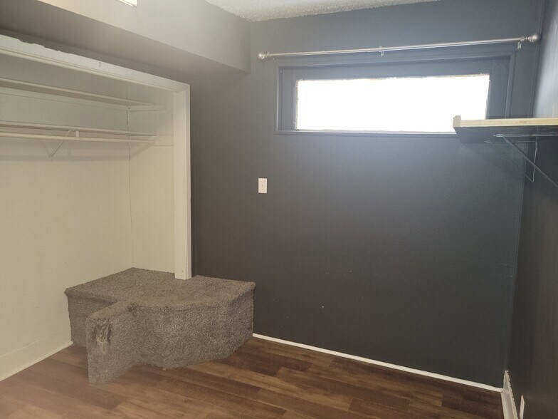 Building Photo - 109 Saint Anne St