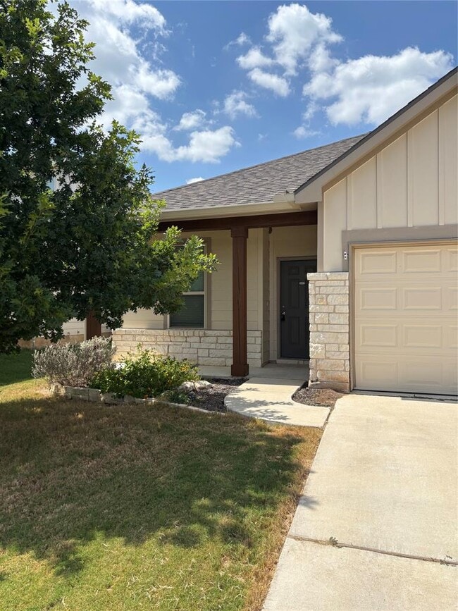Building Photo - 1101 Cliffbrake Wy