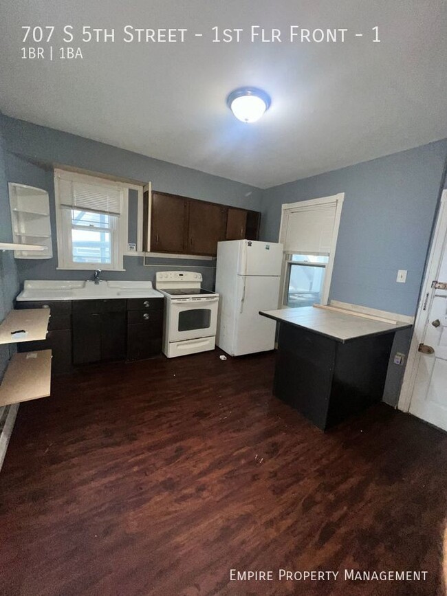 Building Photo - 1 bedroom 1 bathroom available in Allentown!