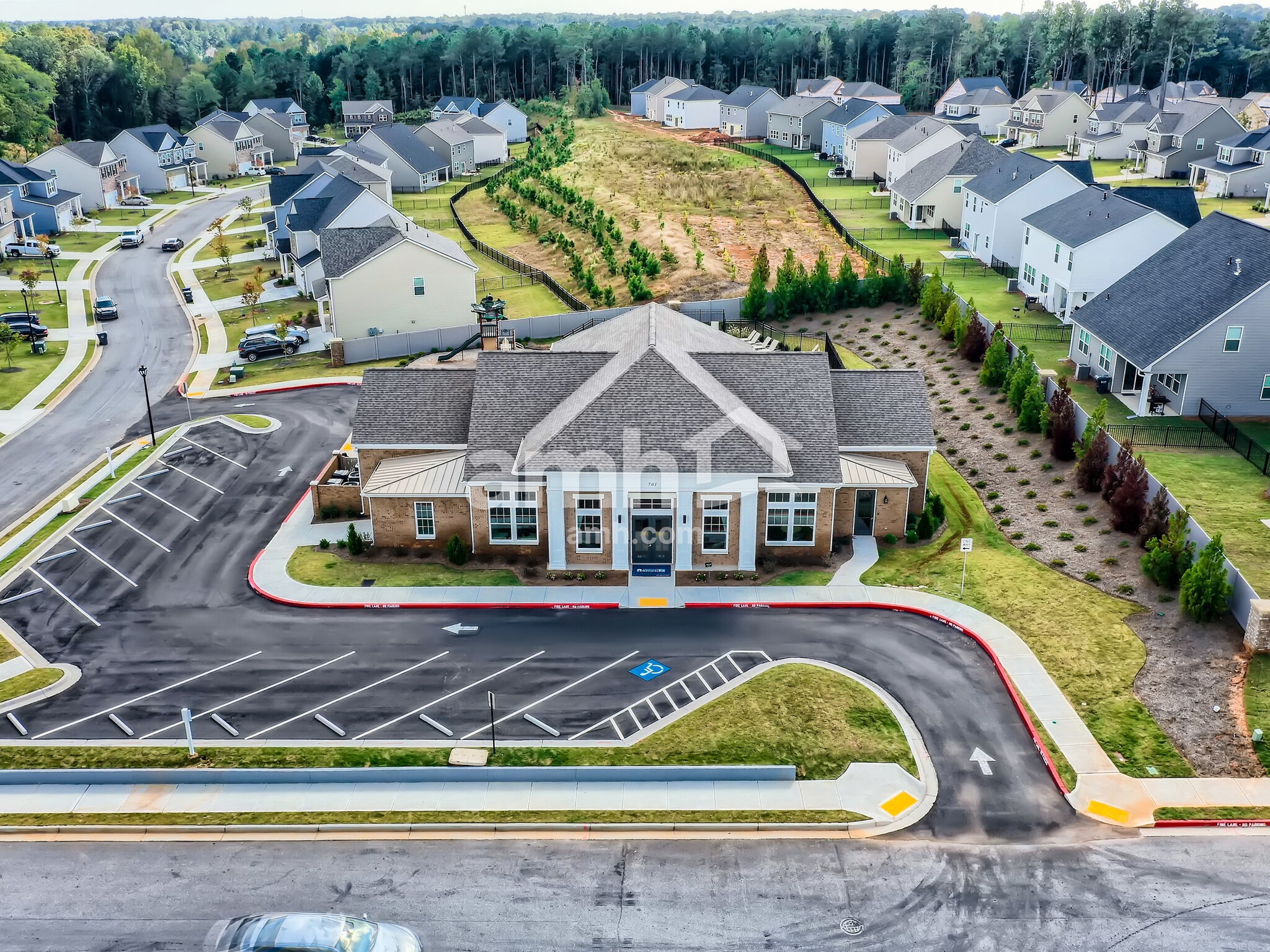 Building Photo - 245 Lake Vista Dr