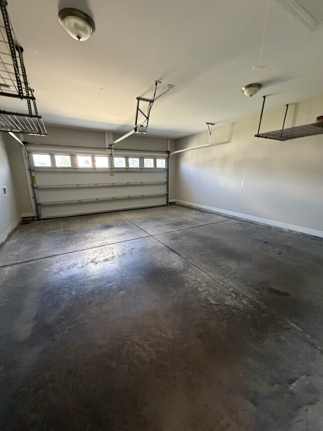Building Photo - 168 Martello Rd