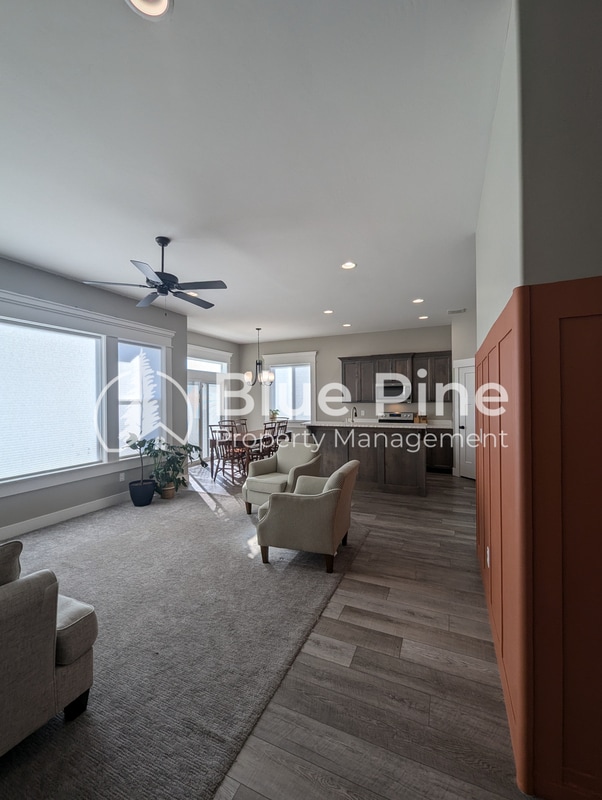 Building Photo - 4232 Athlen Wy