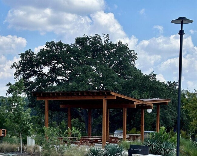 Building Photo - 216 Flint Mountain Rd