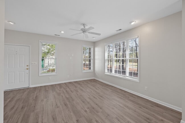 Building Photo - 1713 Kudrow Ln