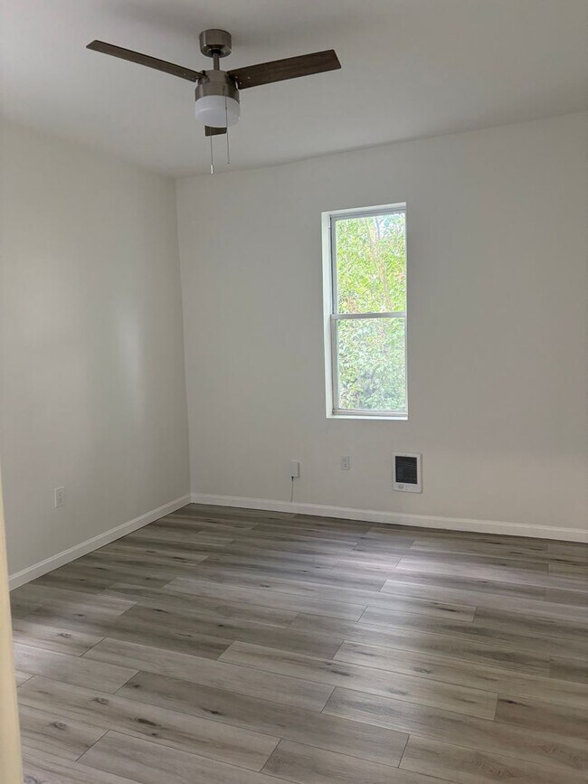 Building Photo - 3761 N 18th St