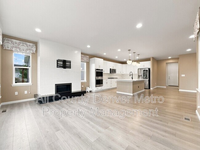 Building Photo - 9395 Antero St