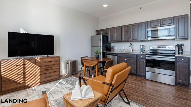 Building Photo - 187 N Church St