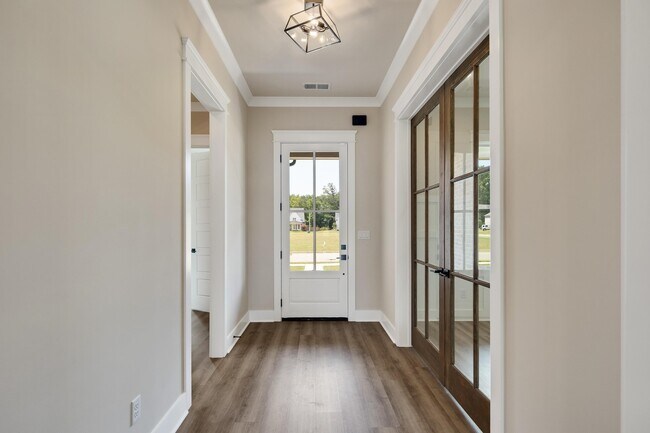 Building Photo - 5056 Jon Oak Dr