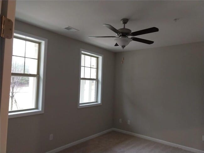 Building Photo - 523 Headwind Wy