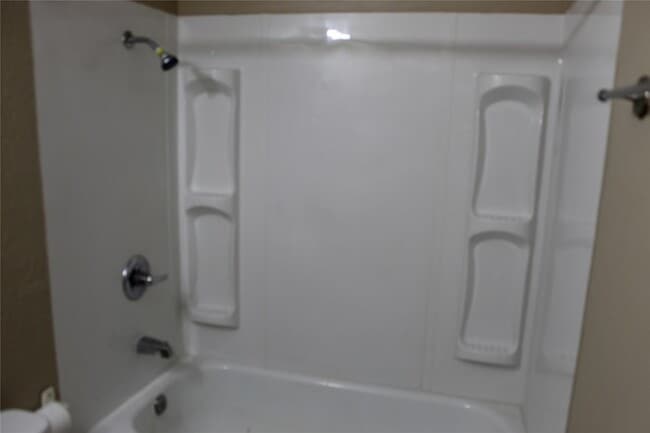 Building Photo - 2834 Hollandale Ln