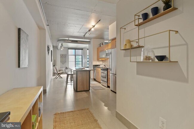 Building Photo - 1133 14th St NW