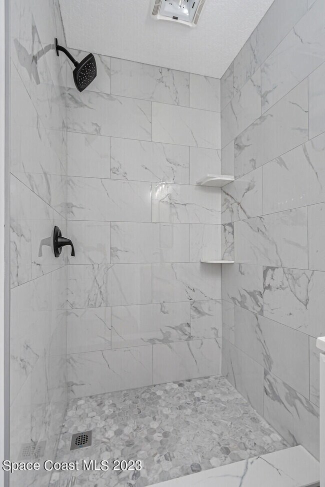 Building Photo - 5711 Margo Ct