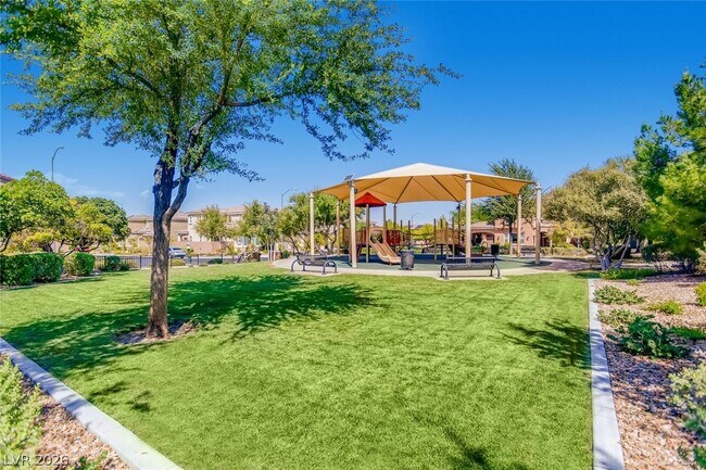 Building Photo - 2532 Ballatore St